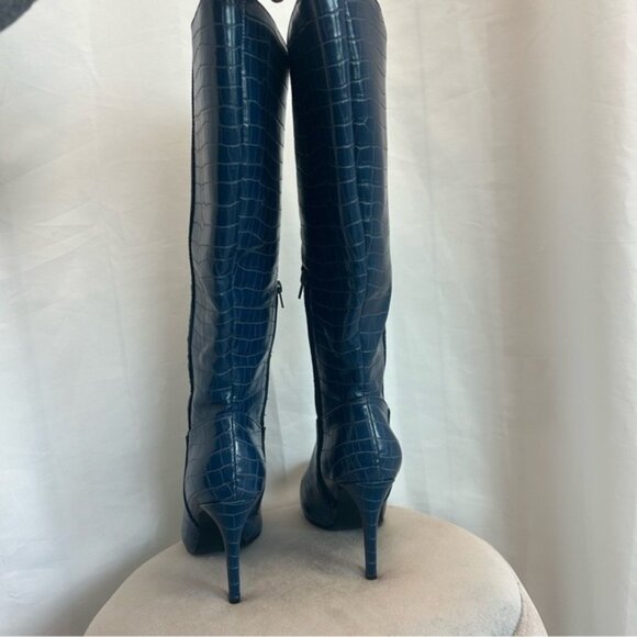 Shoe Dazzle Blue Night Is Young Asymmetrical Stiletto croc embossed Boot Sz 10 - Picture 5 of 11